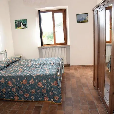 Casa di campagna Casale Montesicuro